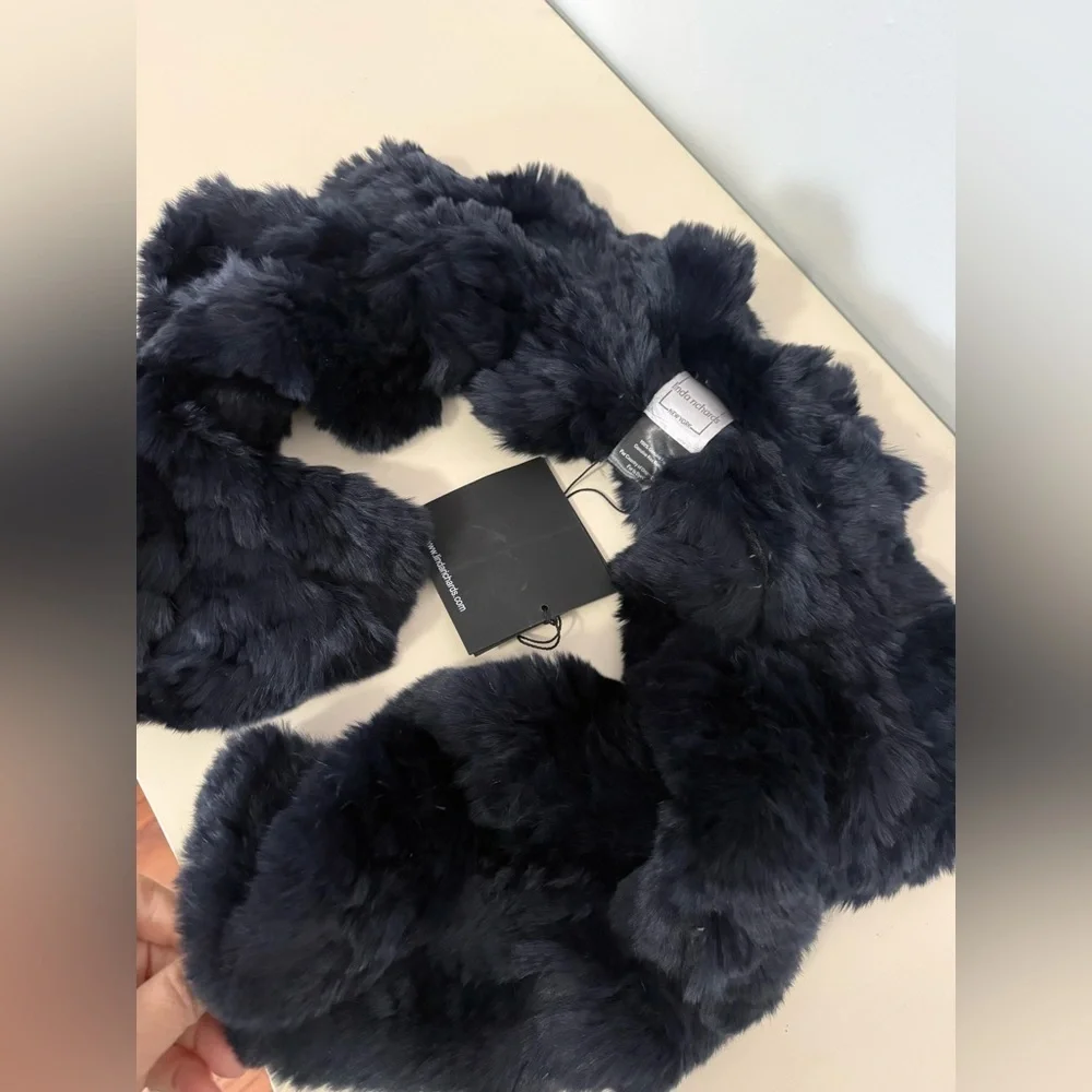 NWT Pull-Through Ruffle Scarf - LUXURIOUS! Genuine Rex Rabbit Fur.